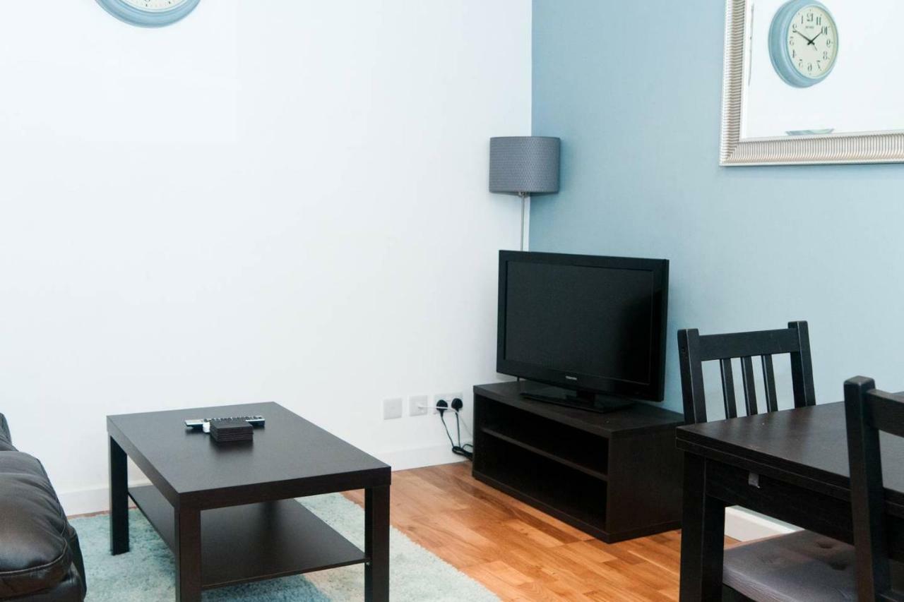 1BD Apartment in Dalston London Exterior foto
